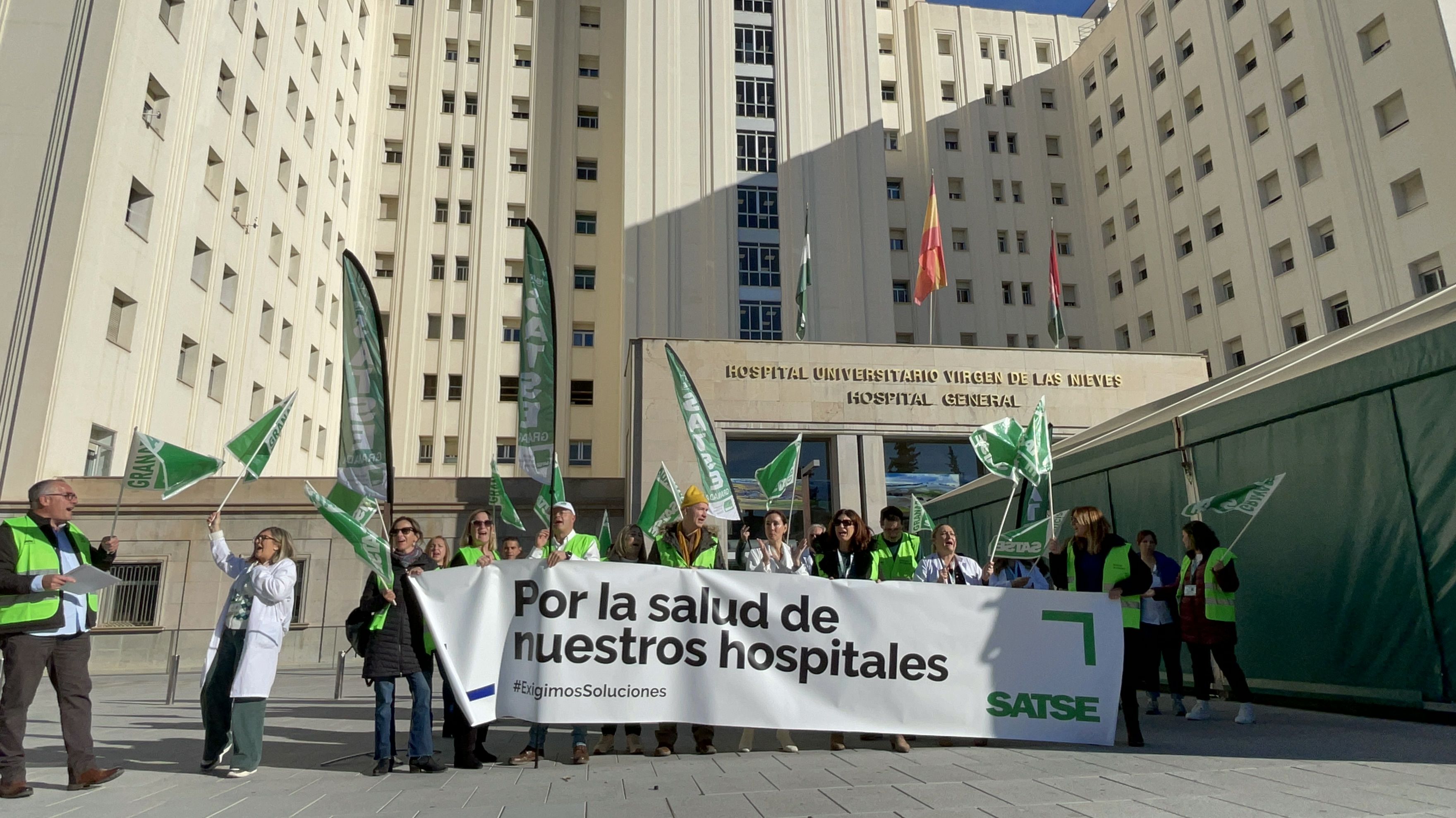 Concentración de SATSE en el Hospital Virgen de las Nieves